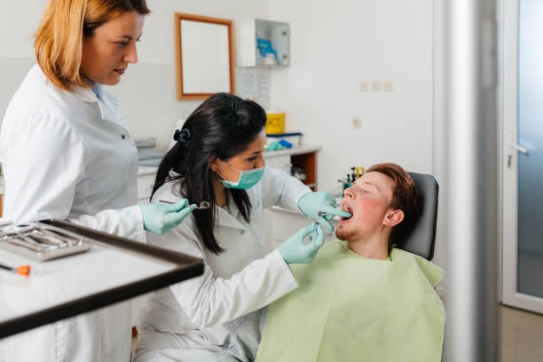 Best Broken Tooth Emergency  in Bear Creek, FL